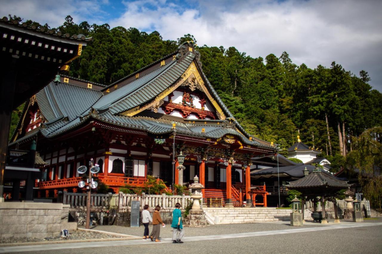 宿坊 端場坊｜Temple Hotel Habanobo Minobu Eksteriør bilde